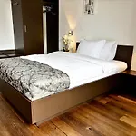 Baeren Hotel *
